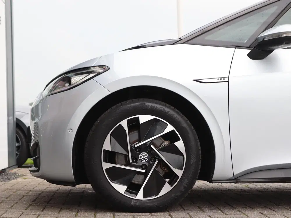 Volkswagen ID.3 Pro 58 kWh 204 pk uit 2022, foto 2