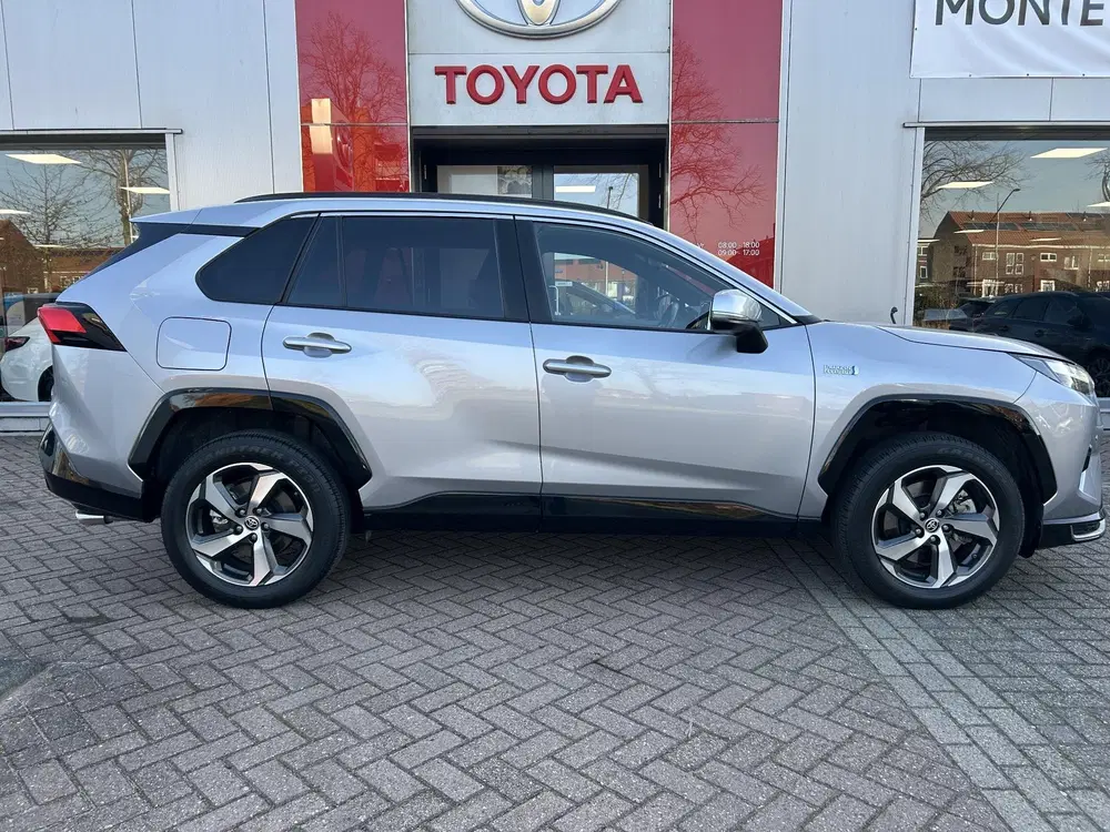 Toyota RAV 4 2.5 Plug-in Hybrid AWD Style Navigatie uit 2022, foto 2