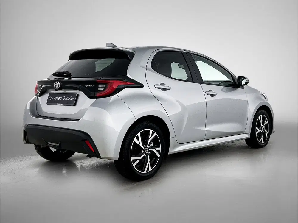 Toyota Yaris 1.5 Hybrid 115 Dynamic Limited (bj 2025) uit 2025, foto 2