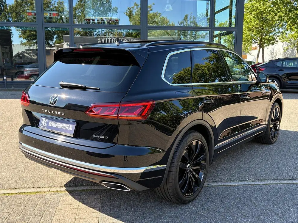 Volkswagen Touareg 3.0 TSI Elegance LUCHTVERING uit 2022, foto 12