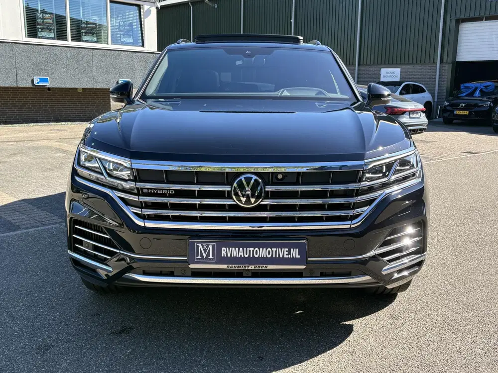 Volkswagen Touareg 3.0 TSI Elegance LUCHTVERING uit 2022, foto 6