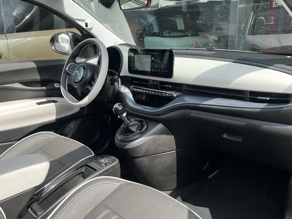 Fiat 500C 1.0 Hybrid La Prima uit 2026, foto 13