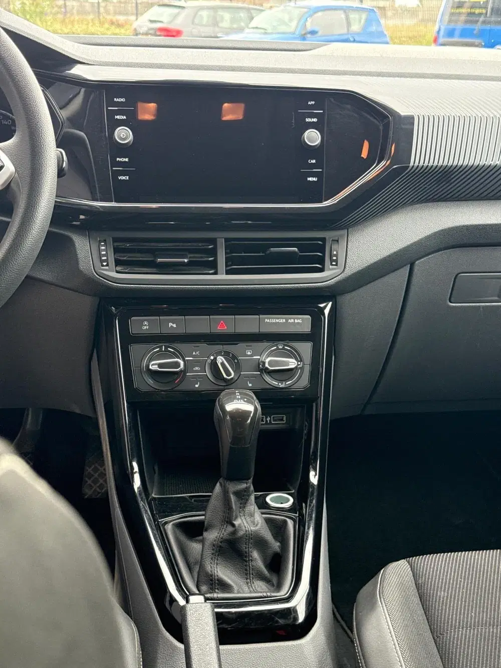 Volkswagen T-Cross 1.0 TSI 115pk 7-DSG 2019 Zwart uit 2019, foto 13