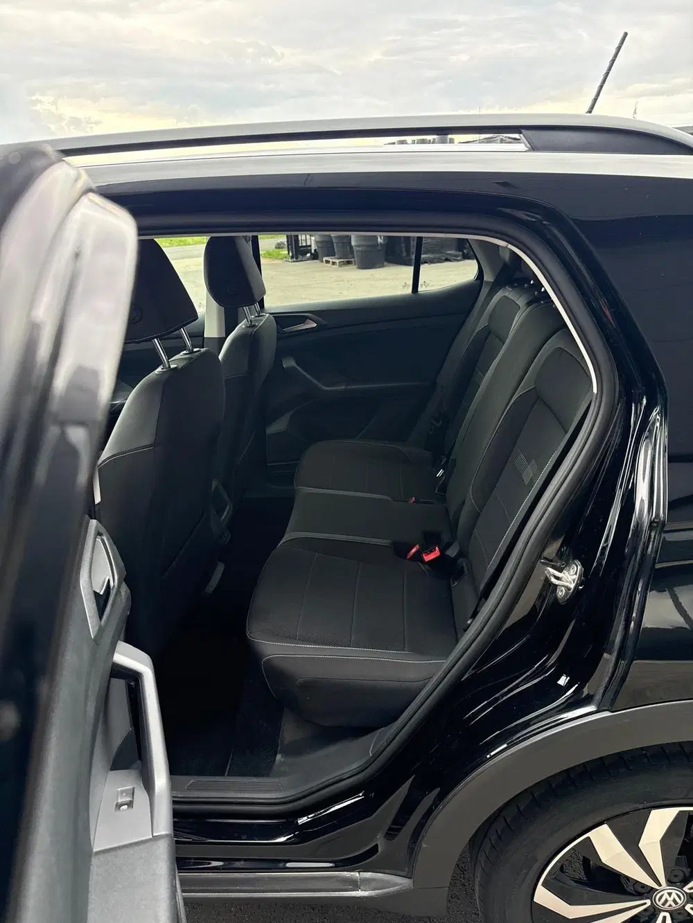 Volkswagen T-Cross 1.0 TSI 115pk 7-DSG 2019 Zwart uit 2019, foto 14