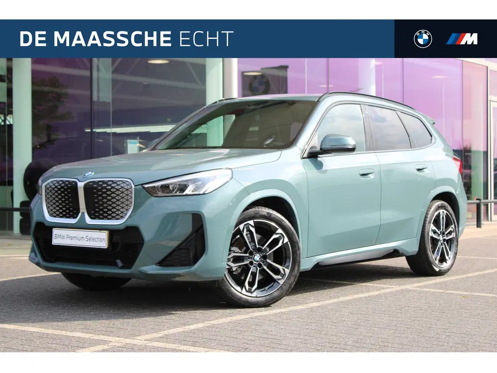 BMW iX1 xDrive30 M Sport uit 2025