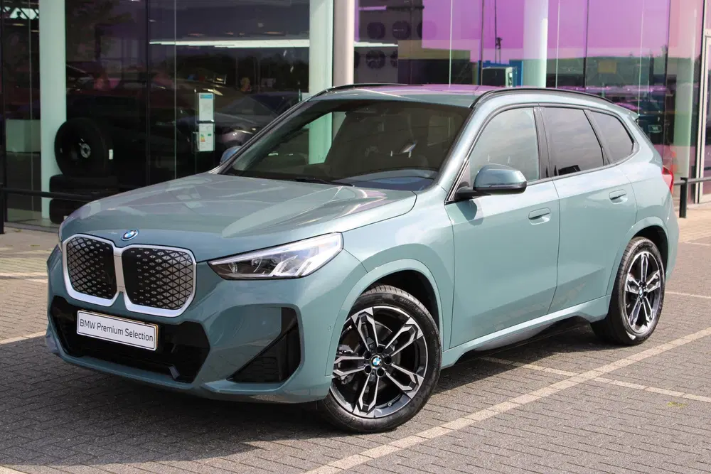 BMW iX1 xDrive30 M Sport uit 2025, foto 4