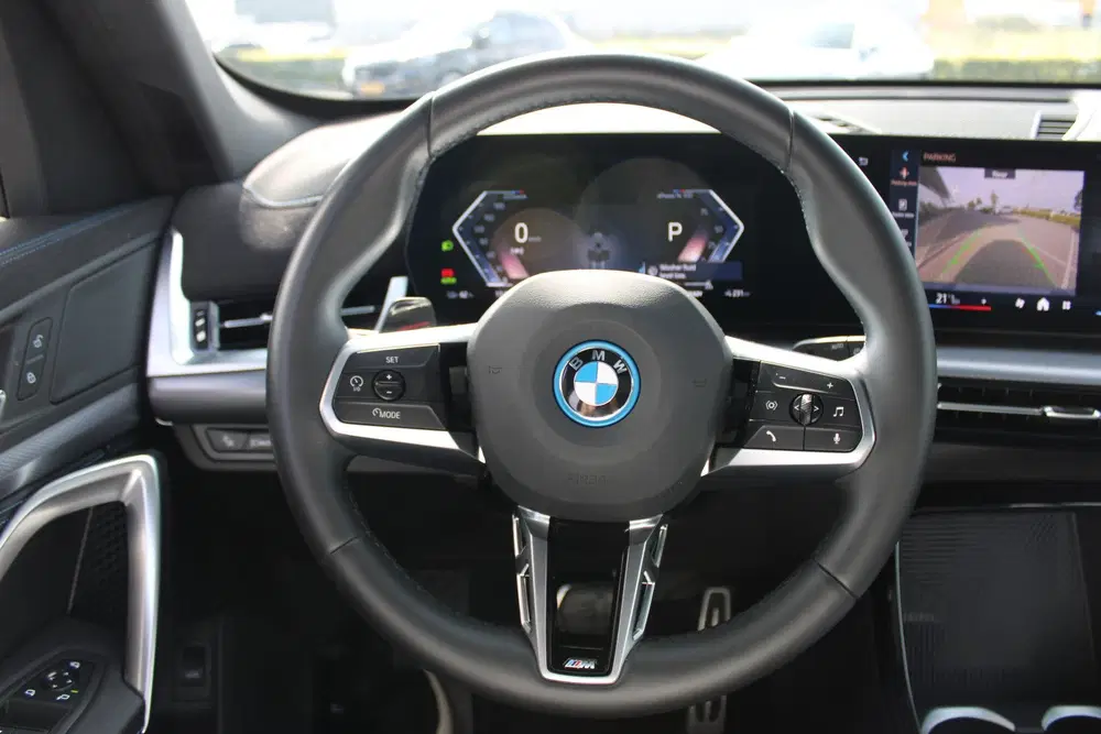 BMW iX1 xDrive30 M Sport uit 2025, foto 9