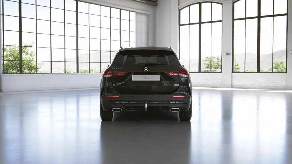 Mercedes-Benz GLA 200 AMG Line uit 2022, foto 10
