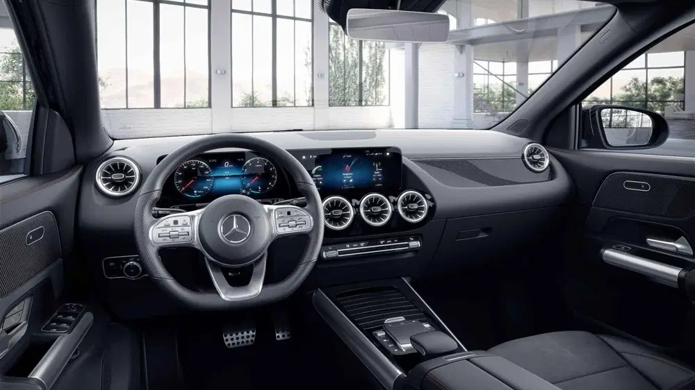 Mercedes-Benz GLA 200 AMG Line uit 2022, foto 8