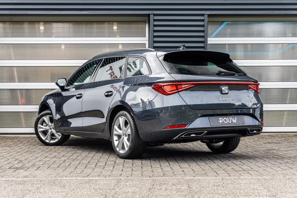 SEAT Leon 1.5 TSI 204pk DSG e-Hybrid FR Busines uit 2026, foto 11