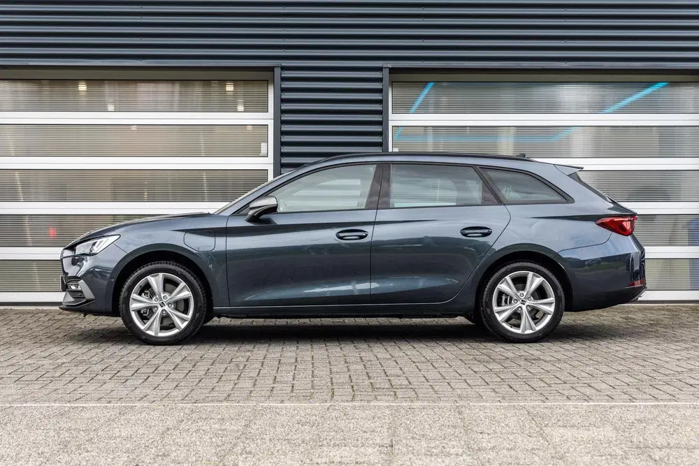SEAT Leon 1.5 TSI 204pk DSG e-Hybrid FR Busines uit 2026, foto 12
