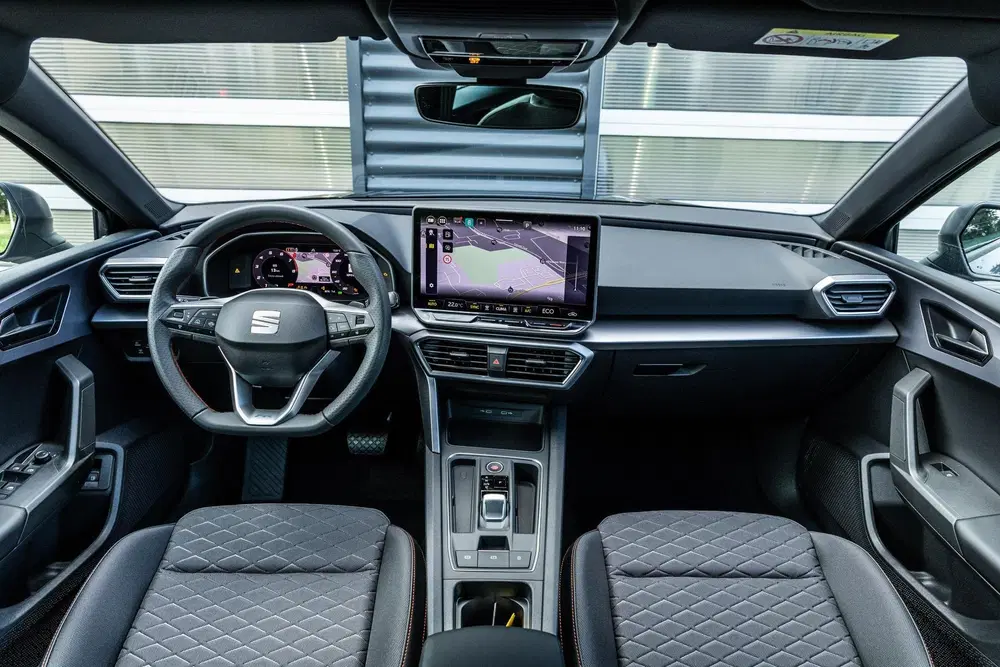 SEAT Leon 1.5 TSI 204pk DSG e-Hybrid FR Busines uit 2026, foto 5