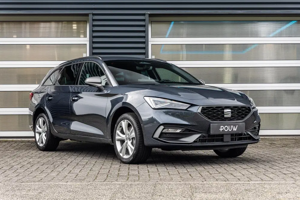 SEAT Leon 1.5 TSI 204pk DSG e-Hybrid FR Busines uit 2026, foto 9