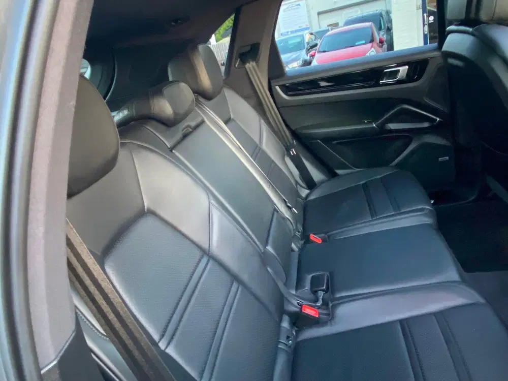 Porsche Cayenne 3.0 AUT8 uit 2019, foto 9