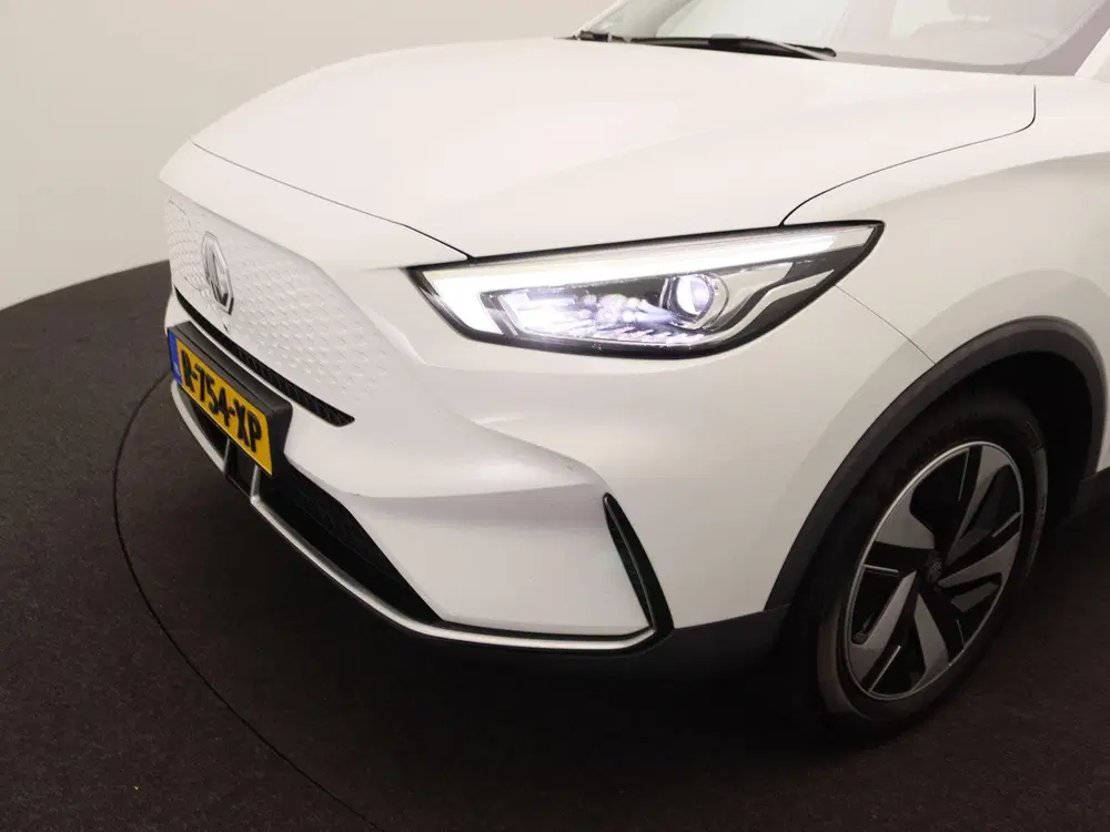 MG ZS Long Range Luxury 70 kWh uit 2022, foto 13