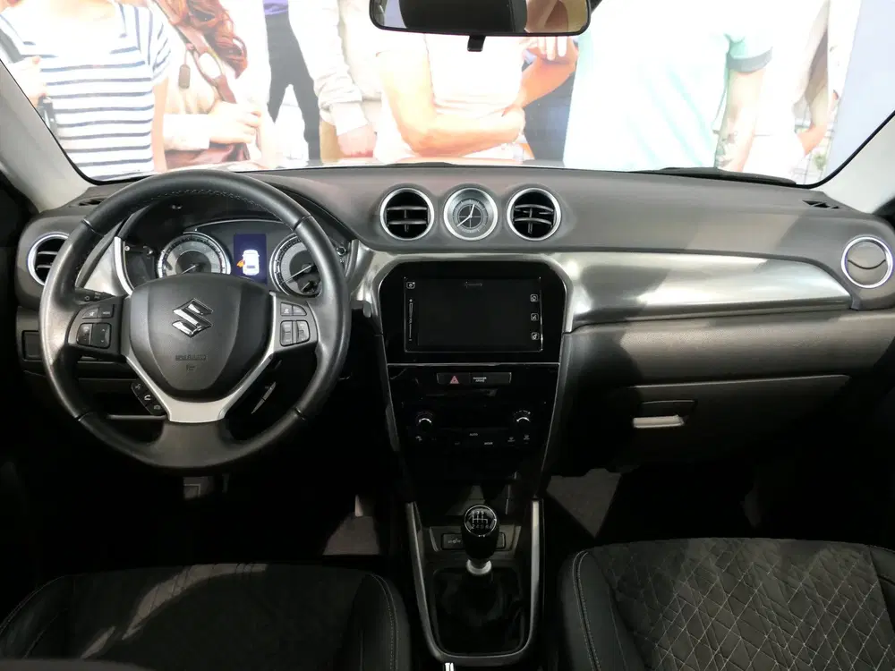 Suzuki Vitara 1.4 Boosterjet Style Smart Hybrid uit 2020, foto 10
