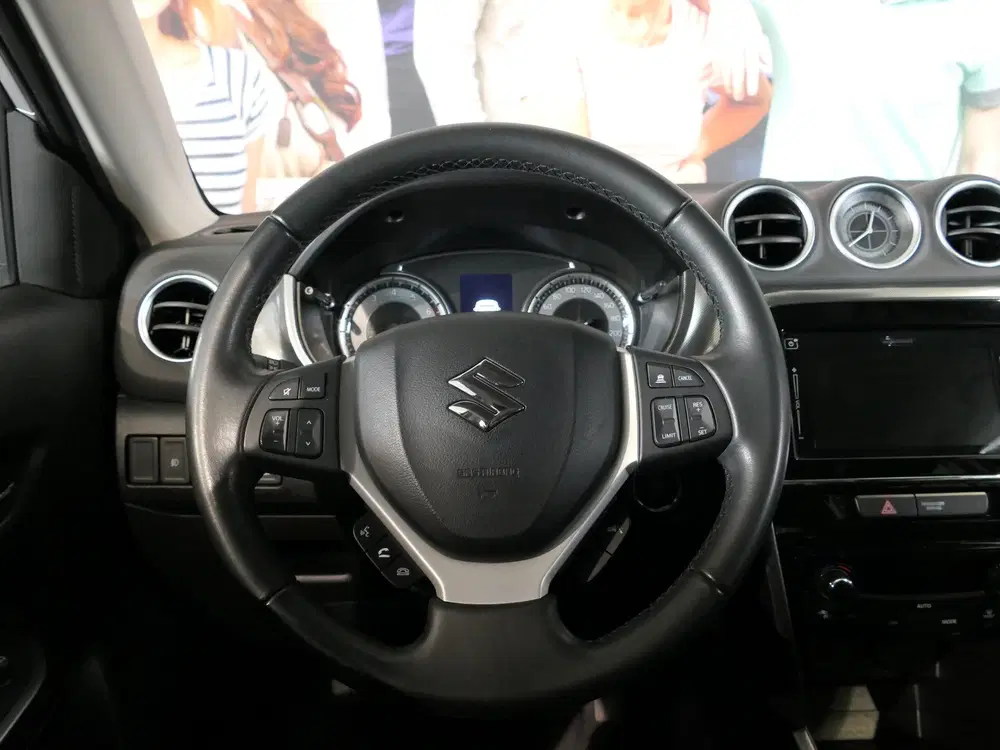 Suzuki Vitara 1.4 Boosterjet Style Smart Hybrid uit 2020, foto 12