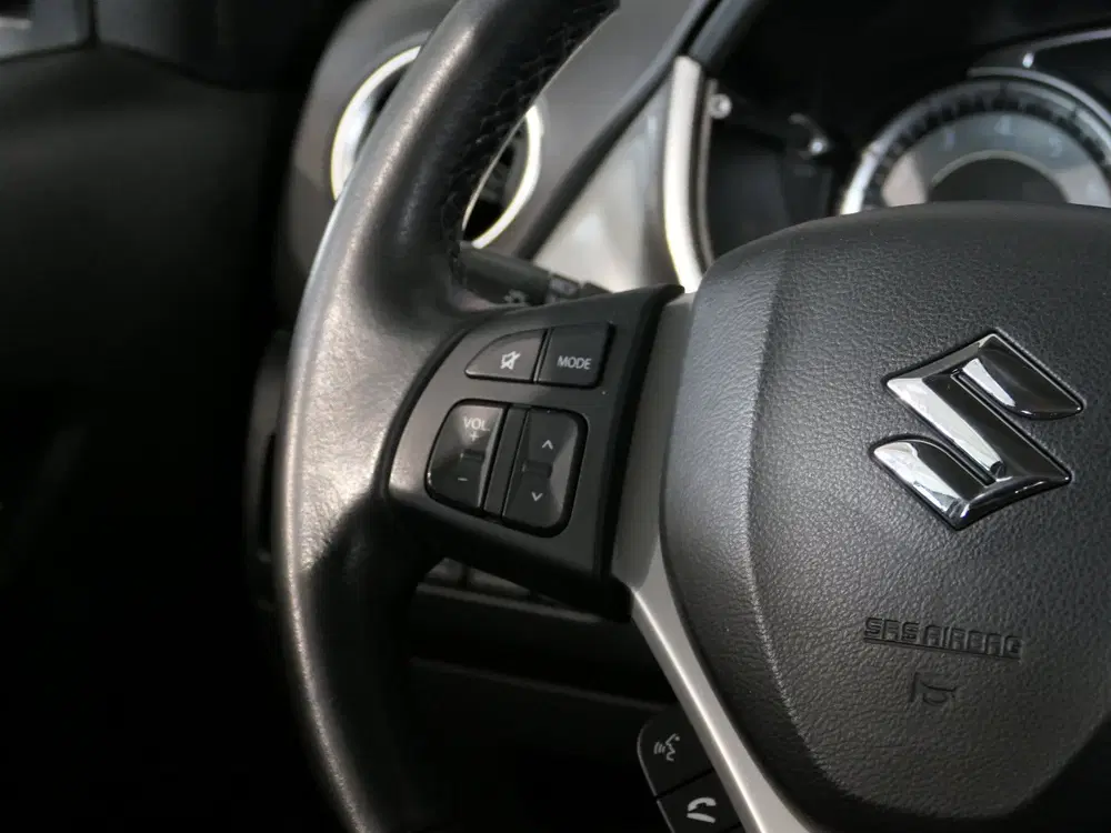 Suzuki Vitara 1.4 Boosterjet Style Smart Hybrid uit 2020, foto 13