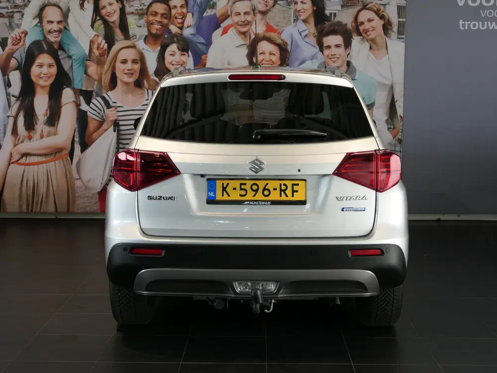 Suzuki Vitara 1.4 Boosterjet Style Smart Hybrid uit 2020, foto 4
