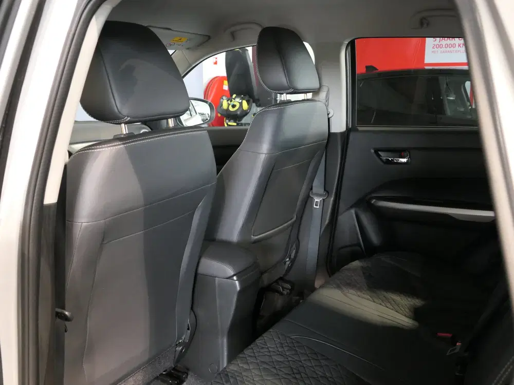 Suzuki Vitara 1.4 Boosterjet Style Smart Hybrid uit 2020, foto 7