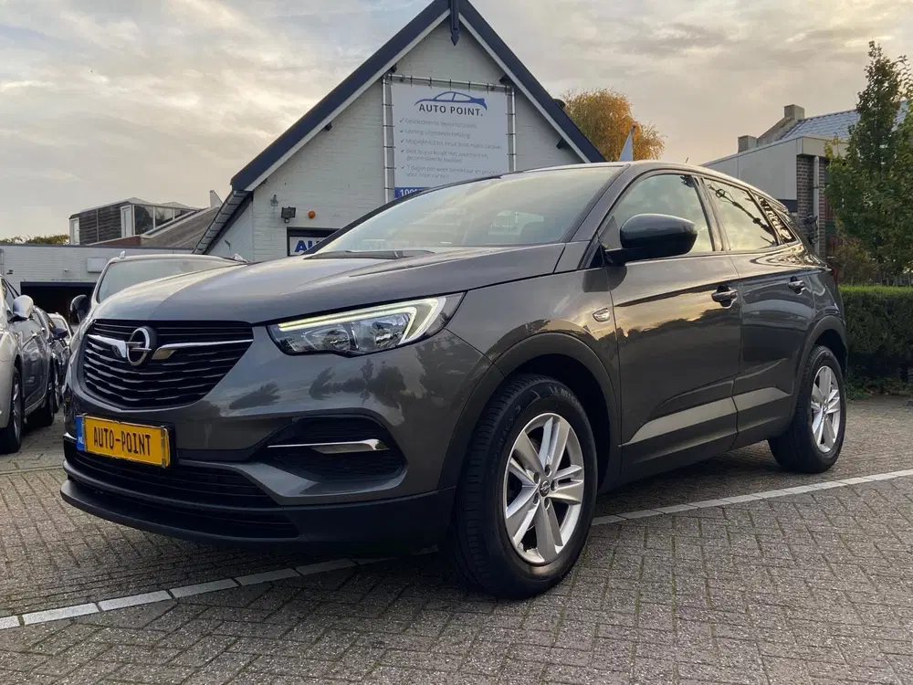 Opel Grandland 1.2 Turbo NAVI uit 2019