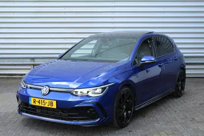 Volkswagen Golf 1.5 eTSI 150pk R-Line DSG7 Panoramadak IQ uit 2021