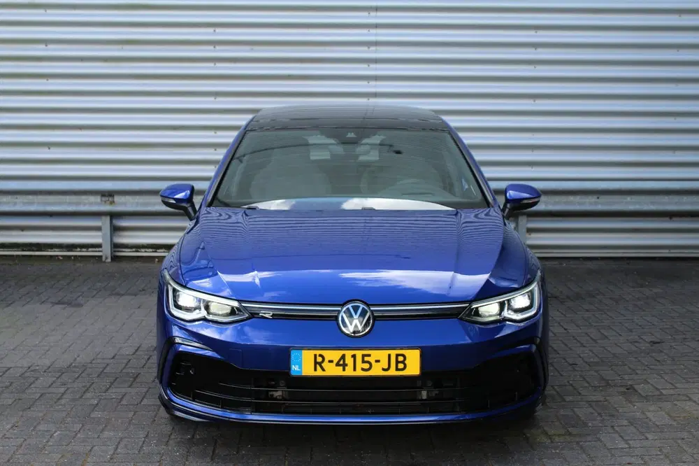Volkswagen Golf 1.5 eTSI 150pk R-Line DSG7 Panoramadak IQ uit 2021, foto 2