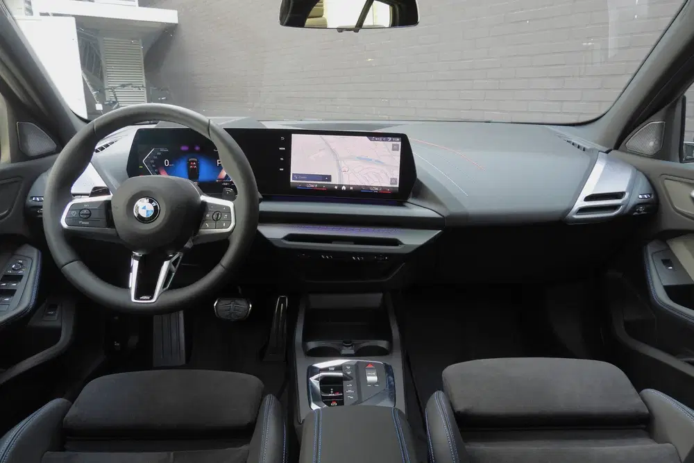 BMW 1-serie 120 M Sport Automaat uit 2026, foto 3