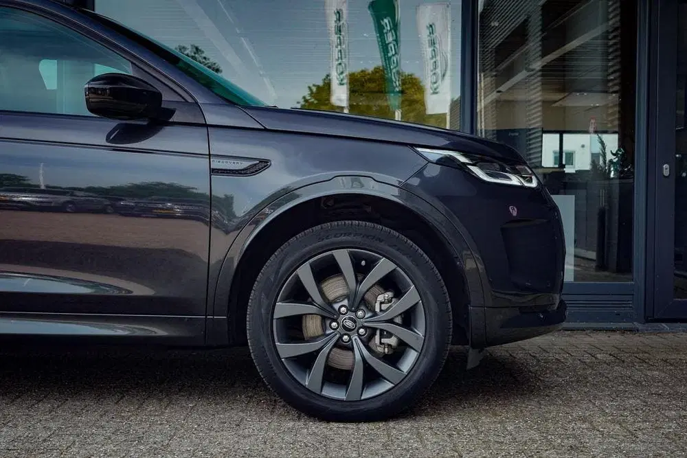 Land Rover Discovery Sport P300e 1.5 R-Dynamic HSE uit 2022, foto 11