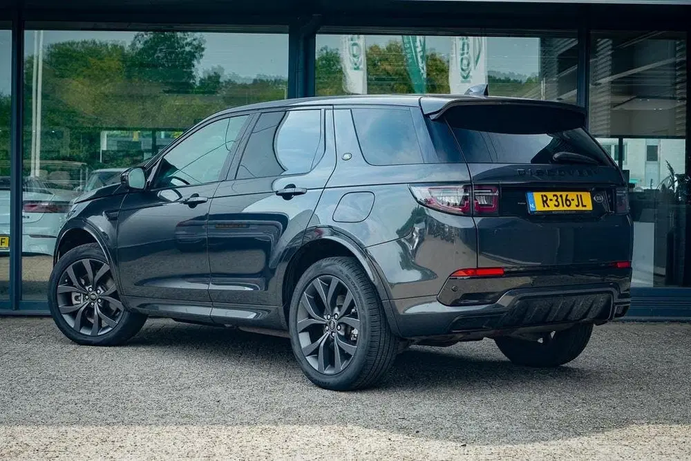 Land Rover Discovery Sport P300e 1.5 R-Dynamic HSE uit 2022, foto 14
