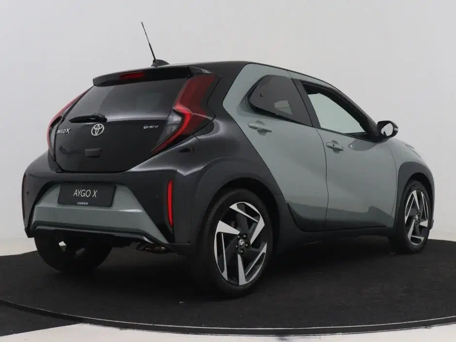 Toyota Aygo X Hybrid 115 envy (bj 2026 uit 2026, foto 2