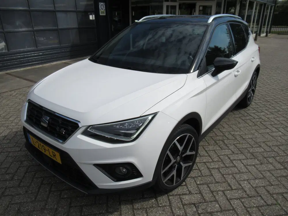 SEAT Arona 1.0 TSI FR Business Intense Plus uit 2021, foto 2
