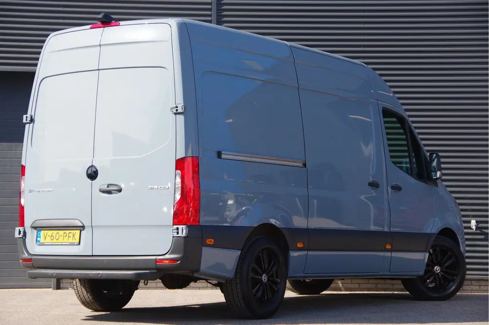 Mercedes-Benz Sprinter 315 1.9 CDI L2H2 RWD 3.5T AUT. STOELV uit 2022, foto 2