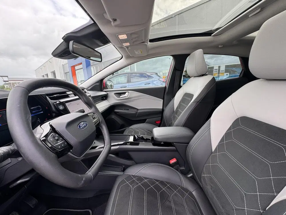 Ford Puma Gen-E Premium 44 kWh 169pk uit 2025, foto 9