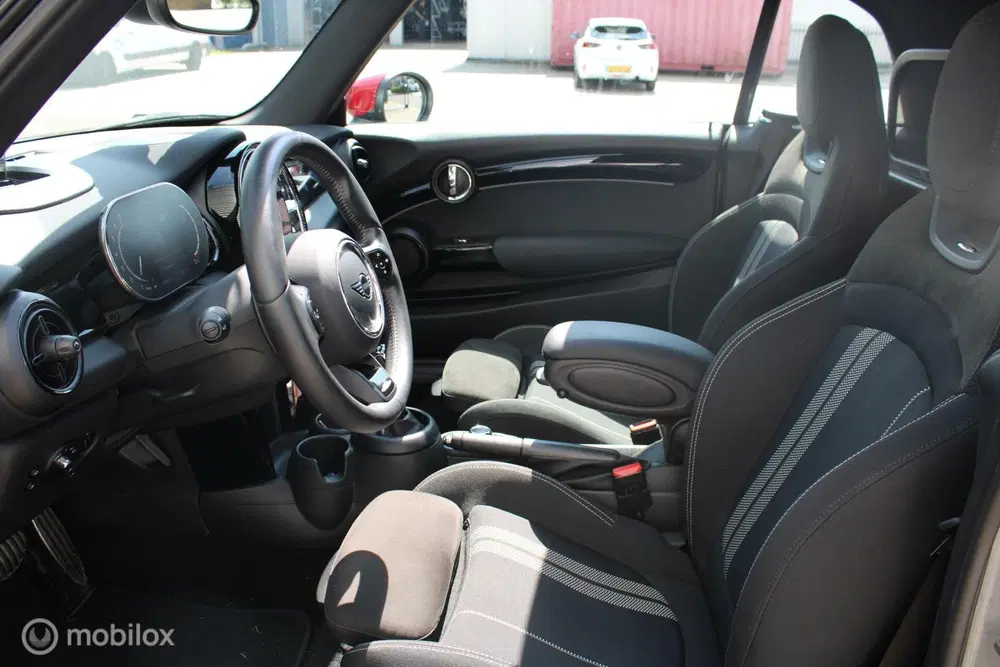 Mini Cabrio 2.0 John Cooper Works 231PK JCW Pack FULL uit 2022, foto 11
