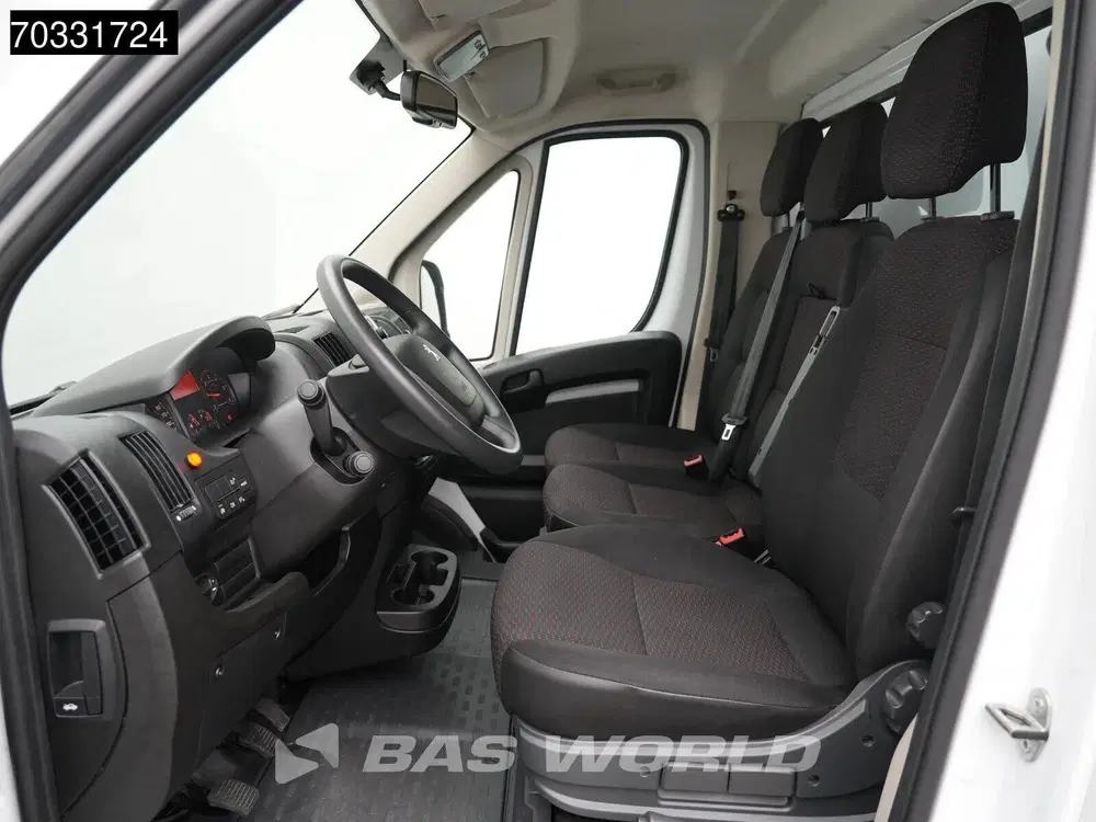 Peugeot Boxer 165PK Laadklep Bakwagen Airco Cruise Camer uit 2024, foto 14