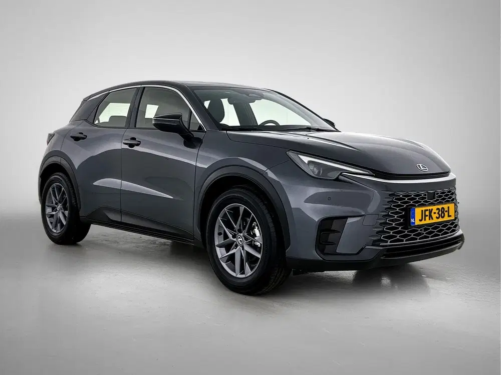 Lexus LBX 2WD + Comfort & Safety Pack uit 2025, foto 15