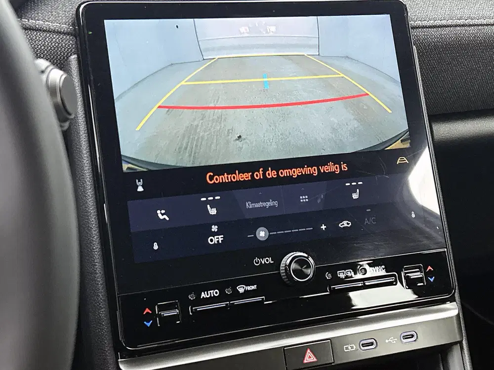 Lexus LBX 2WD + Comfort & Safety Pack uit 2025, foto 8