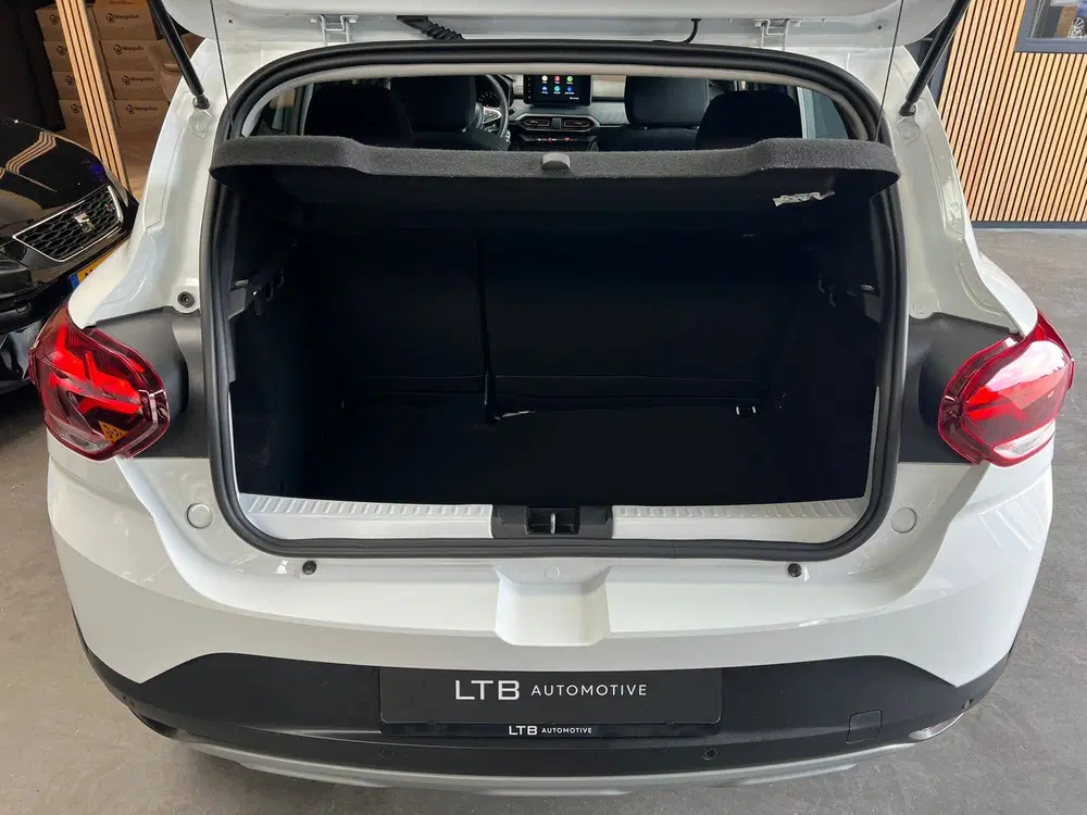 Dacia Sandero 1.0 TCe 90 Automaat uit 2022, foto 7