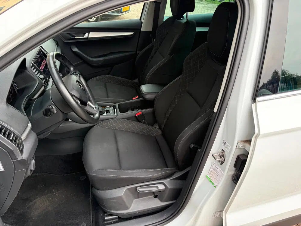 Skoda Karoq 1.5 TSI ACT Ambition Business Automaat uit 2019, foto 12