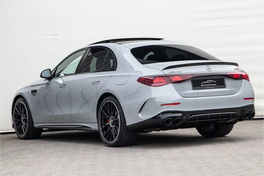 Mercedes-Benz E-Klasse AMG 53 4MATIC+ Premium Plus uit 2025, foto 11