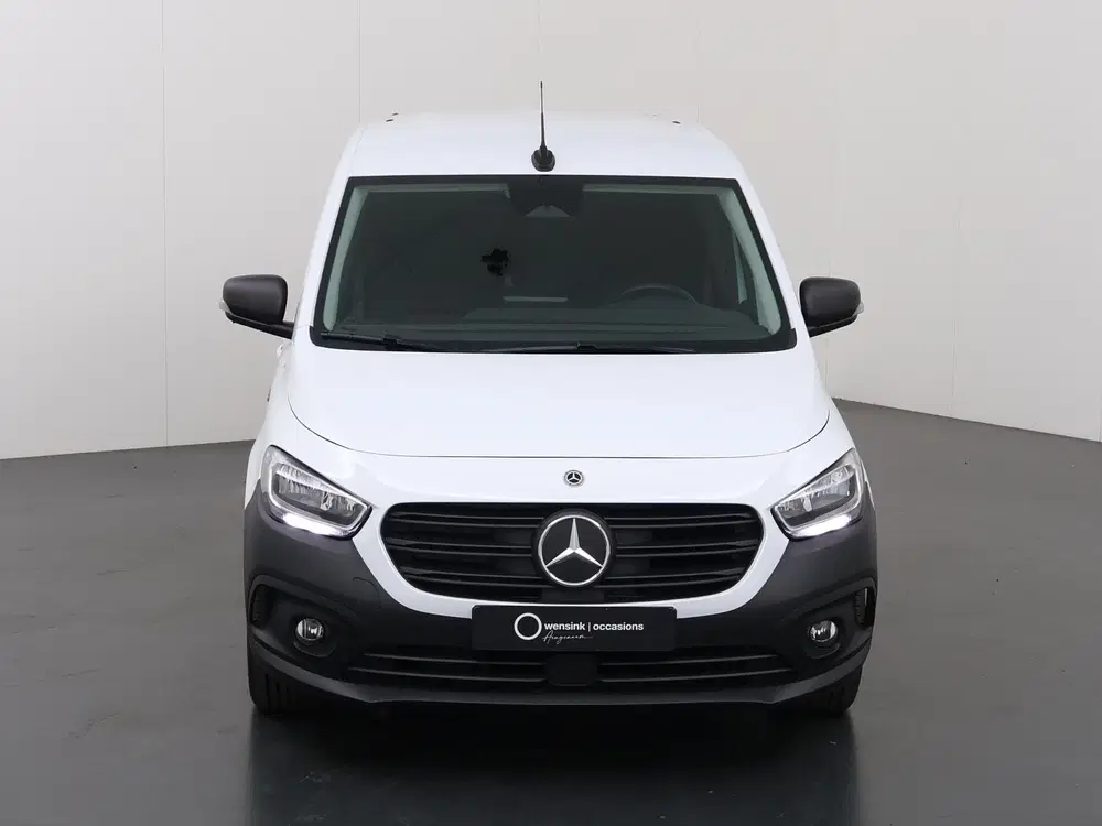 Mercedes-Benz Citan 112 uit 2024, foto 3