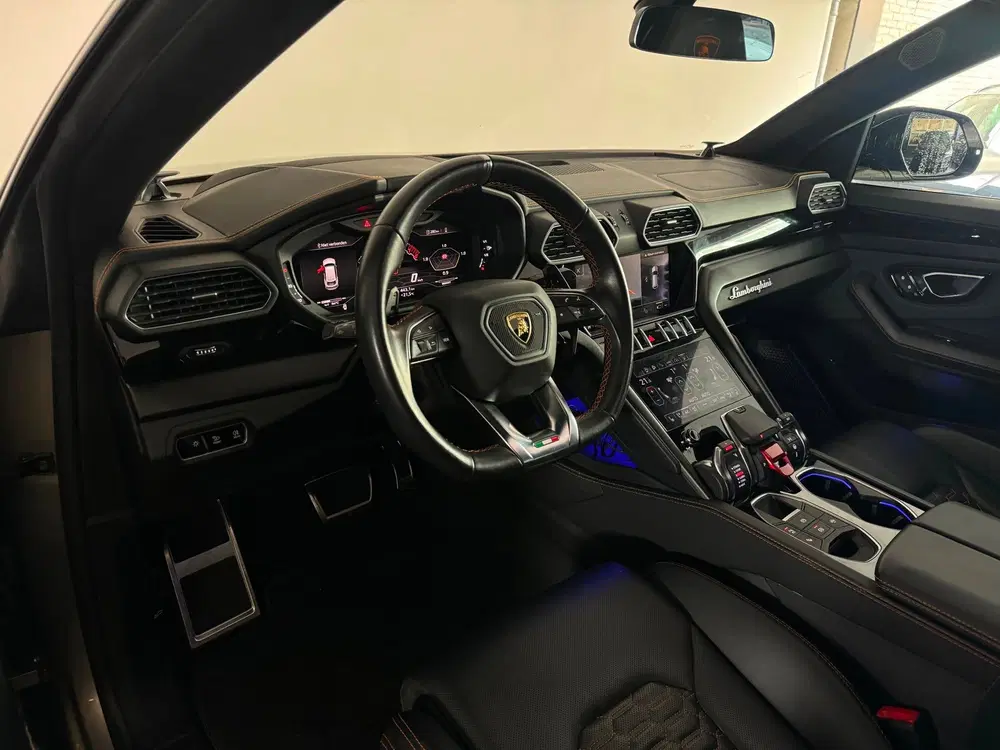 Lamborghini Urus 4.0 V8 Pano uit 2022, foto 10