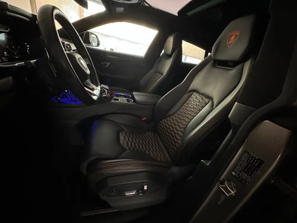 Lamborghini Urus 4.0 V8 Pano uit 2022, foto 11