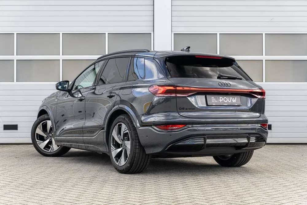 Audi Q6 e-tron 252pk S Edition 83 kWh uit 2026, foto 14