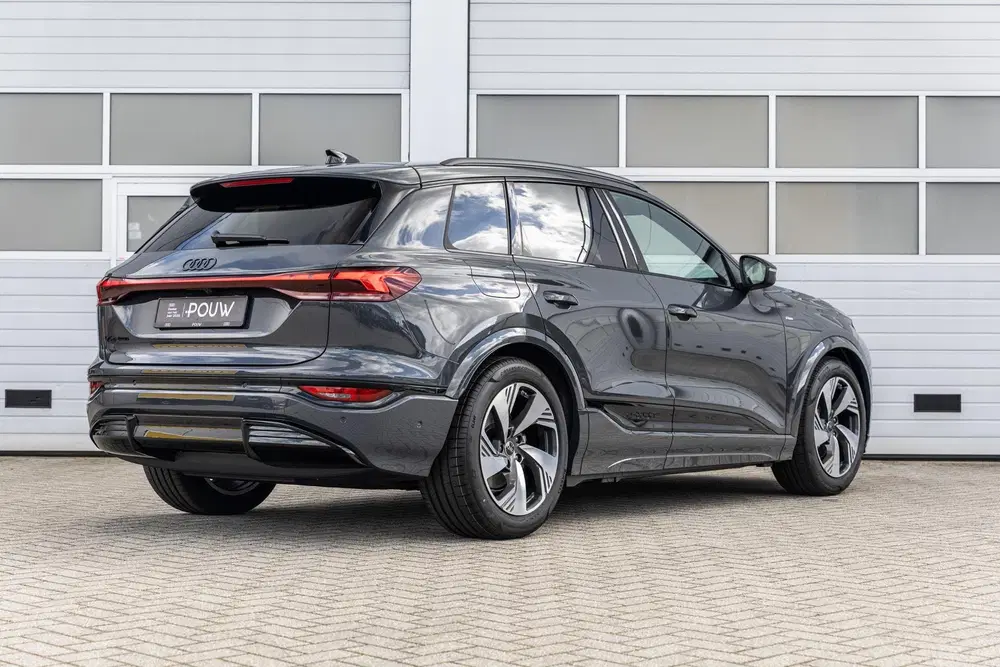 Audi Q6 e-tron 252pk S Edition 83 kWh uit 2026, foto 2