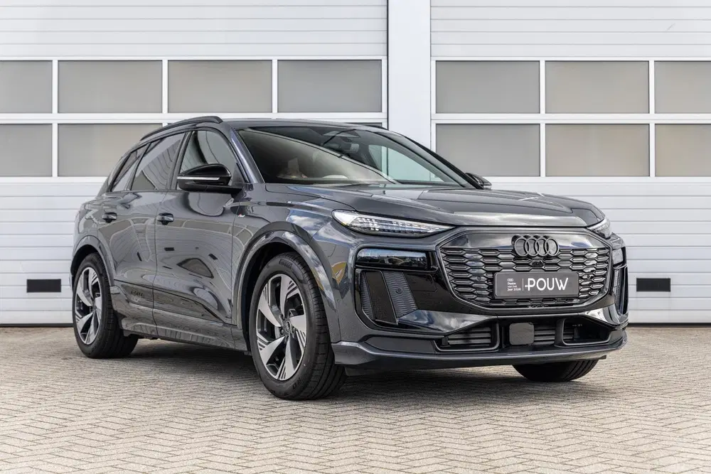 Audi Q6 e-tron 252pk S Edition 83 kWh uit 2026, foto 8