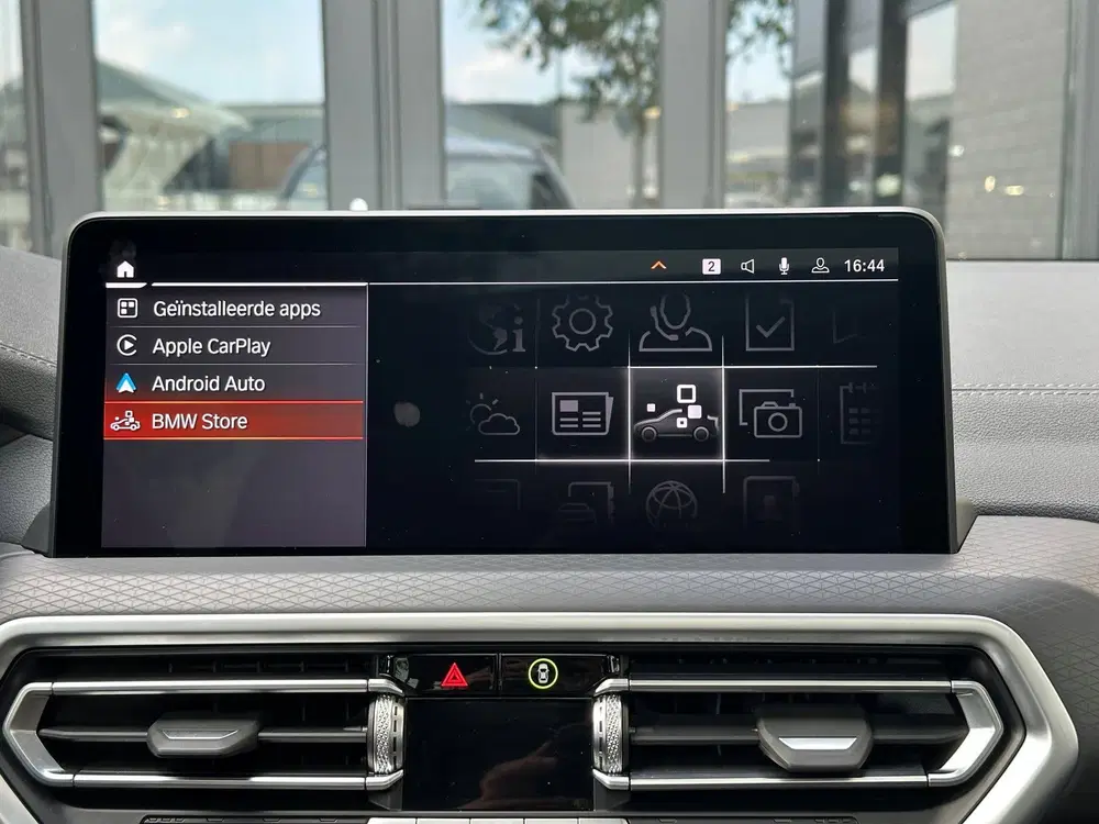 BMW iX3 M-Sport uit 2022, foto 14