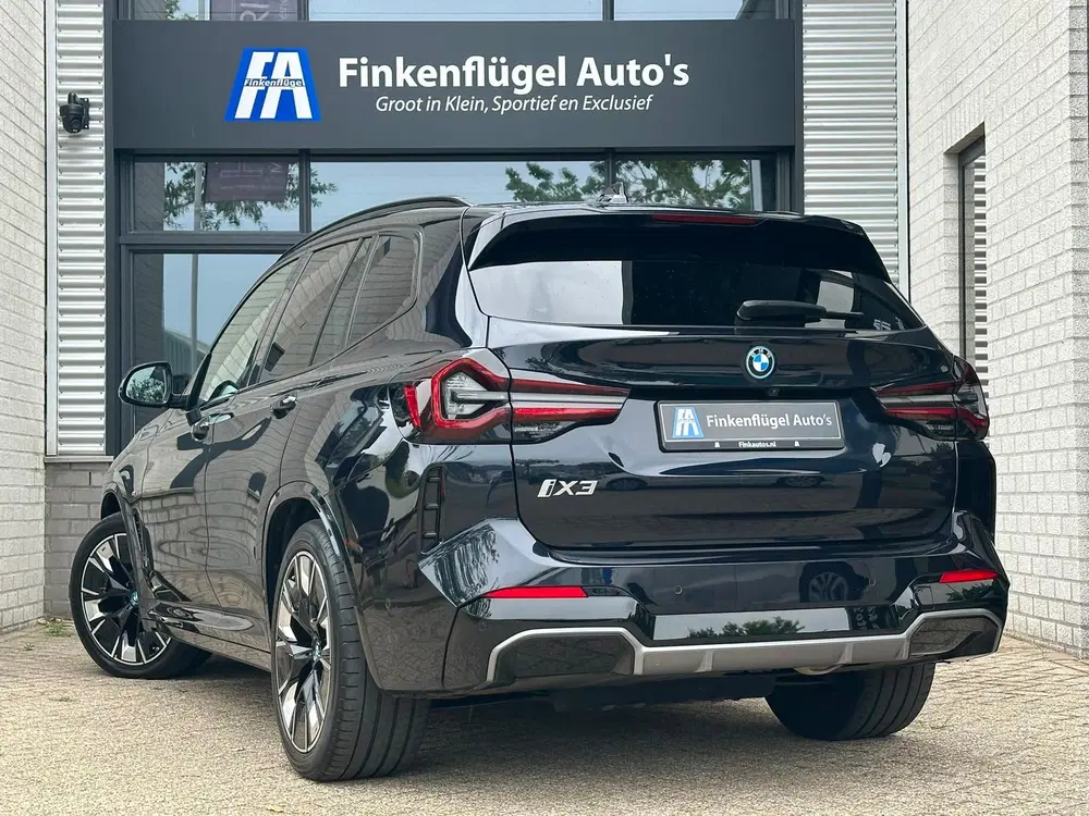 BMW iX3 M-Sport uit 2022, foto 2