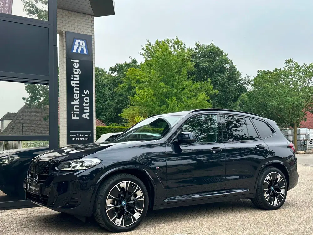 BMW iX3 M-Sport uit 2022, foto 5